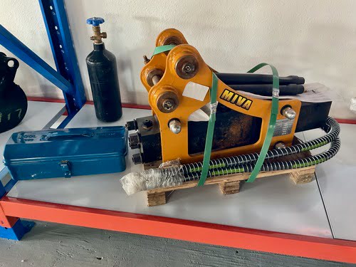 MachPRO Rock Breaking Hammer FOR Mini Excavator