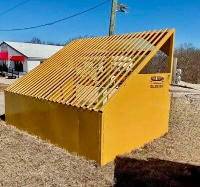 Yellow Rock Screener 12' x 8' x 10'