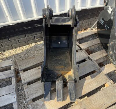 Landhero Backhoe Tooth Bucket Model: CAT303