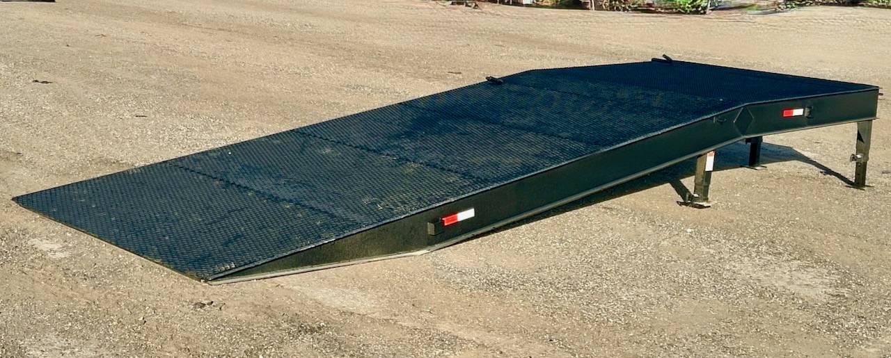 45k steel loading ramp chb - Cliffhouse Buildings